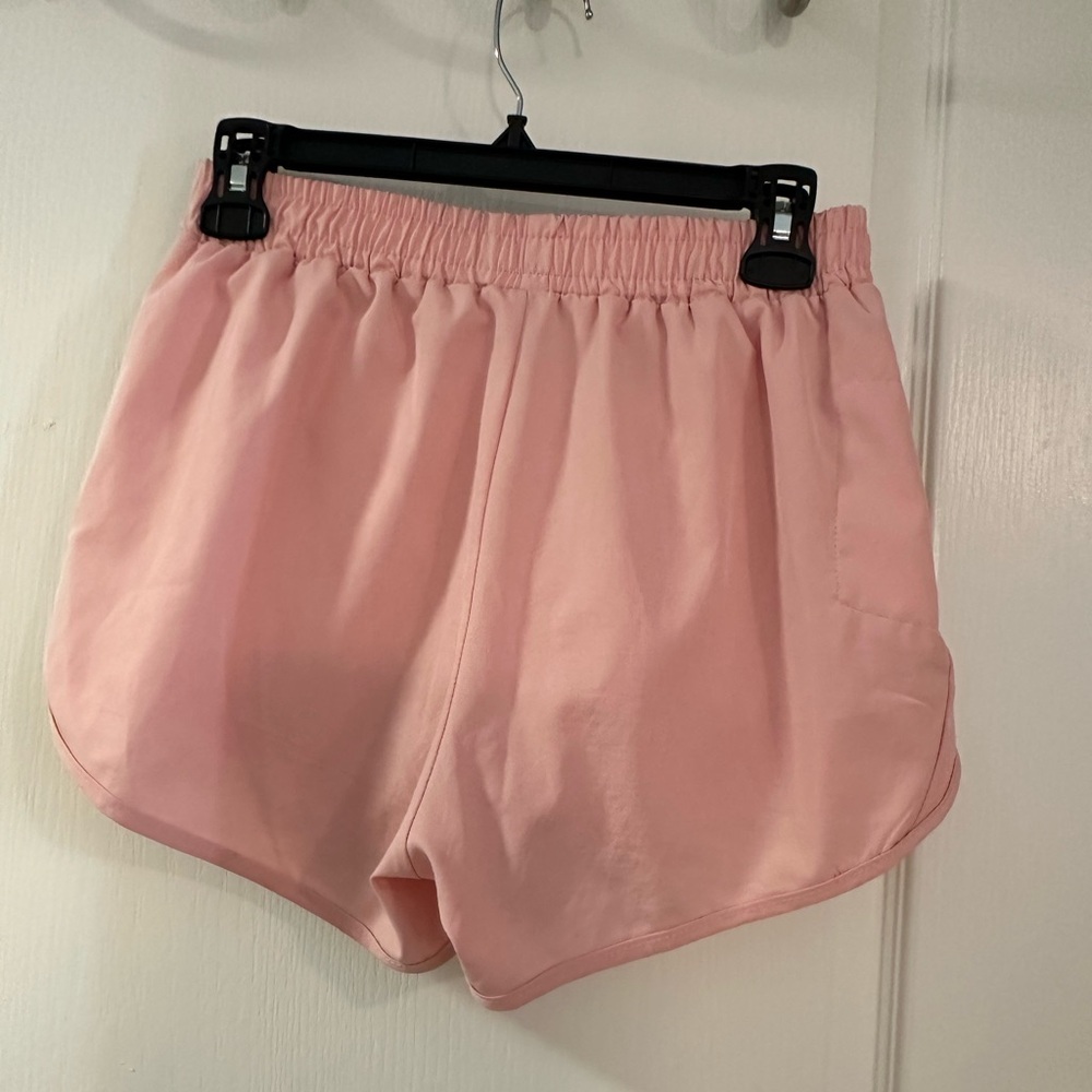 Workout shorts, size small, gently used with pockets